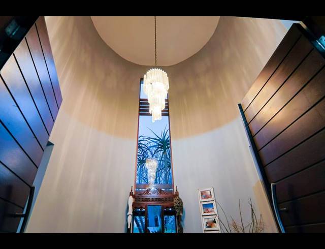 5 BEDROOM HOUSE FOR SALE IN COPPERLEAF ESTATE